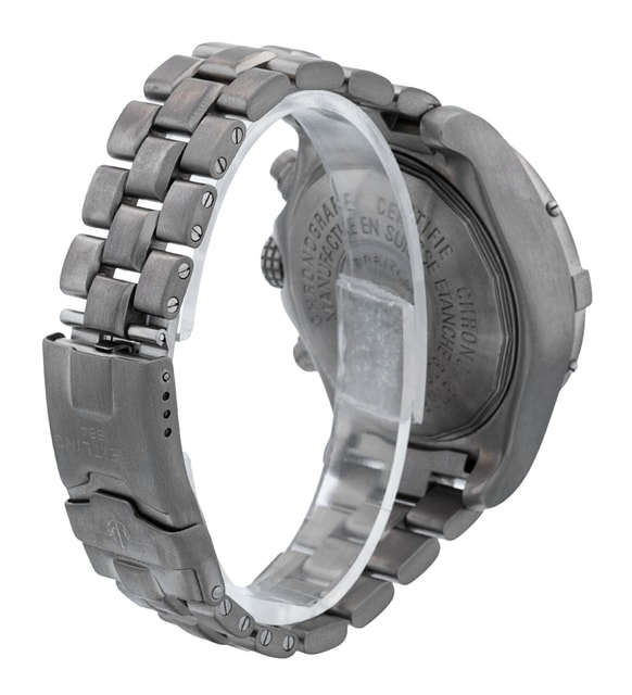 Breitling Chrono Avenger E13360 Image 3